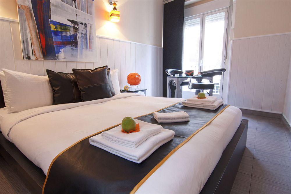 Hostal Oxum Madrid Ngoại thất bức ảnh