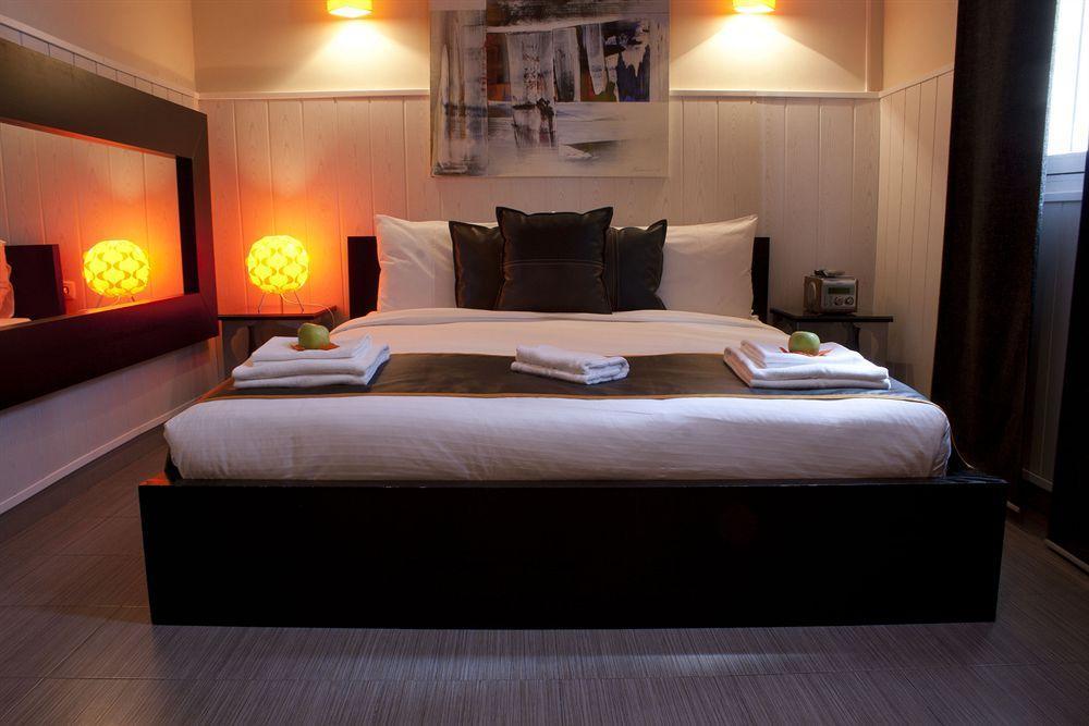 Hostal Oxum Madrid Phòng bức ảnh