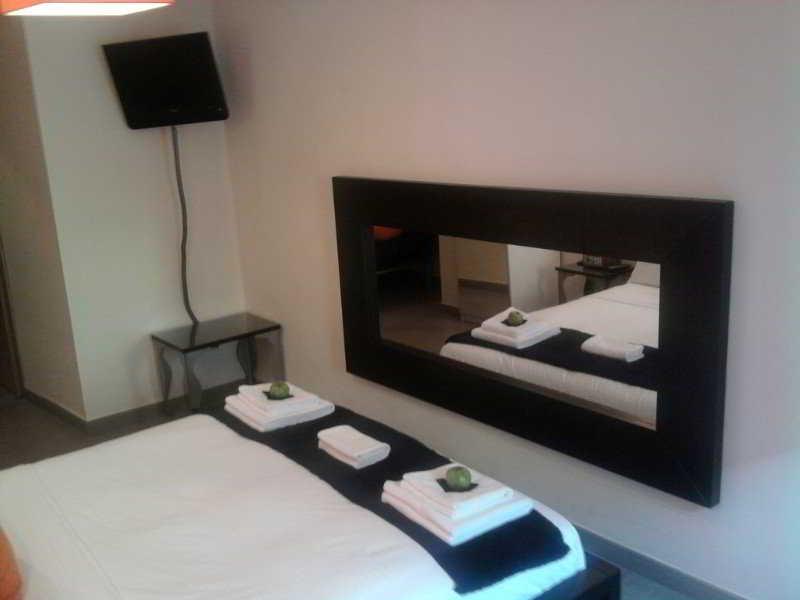 Hostal Oxum Madrid Phòng bức ảnh